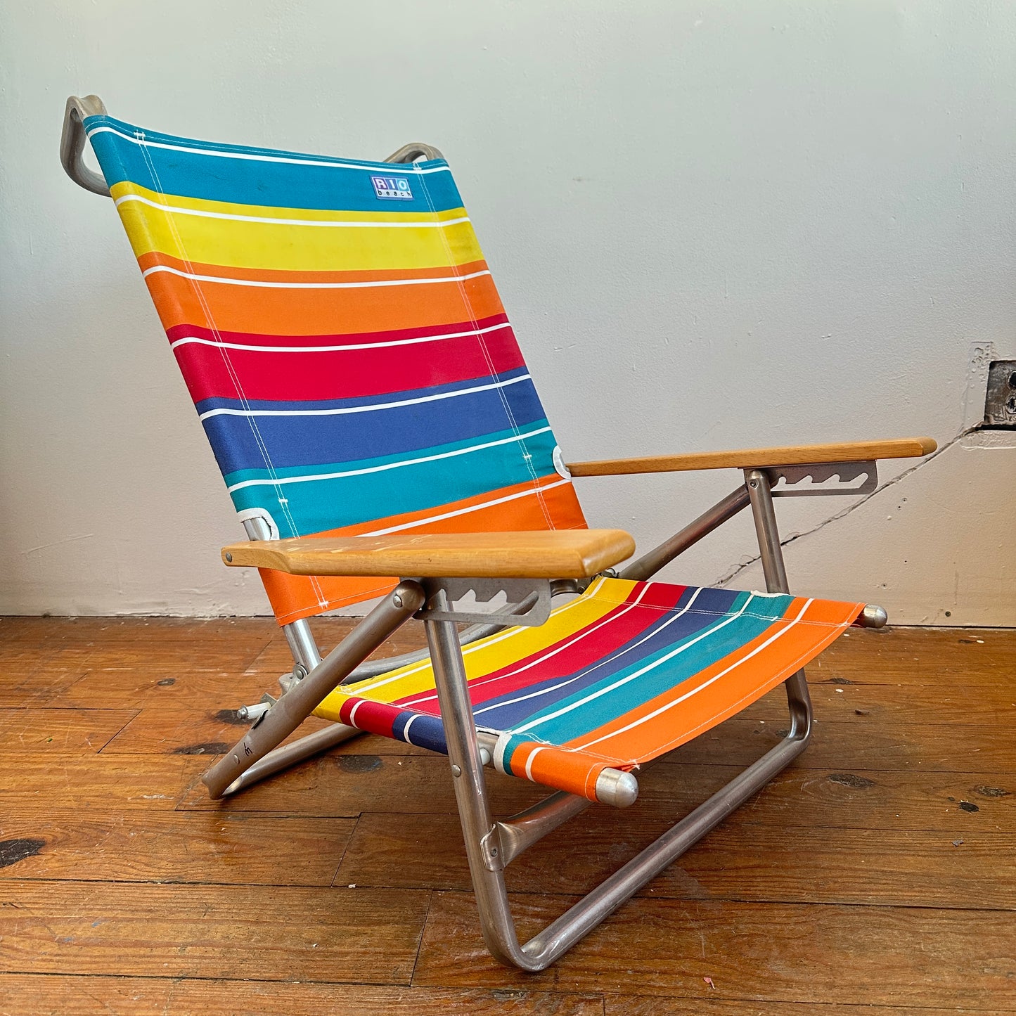 FC046 STRIPED FABRIC FOLDING BEACH CHAIR
