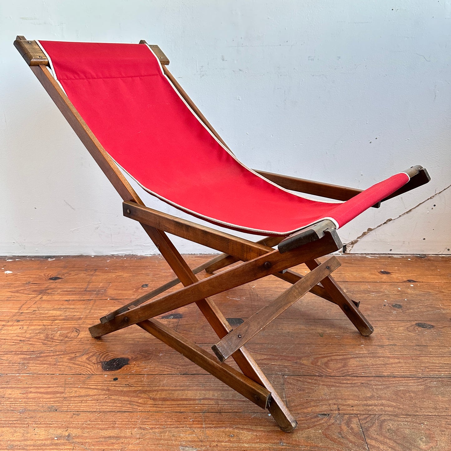 FC041 ROCKING SLING CHAIR WITH RED FABRIC & WOOD FRAME