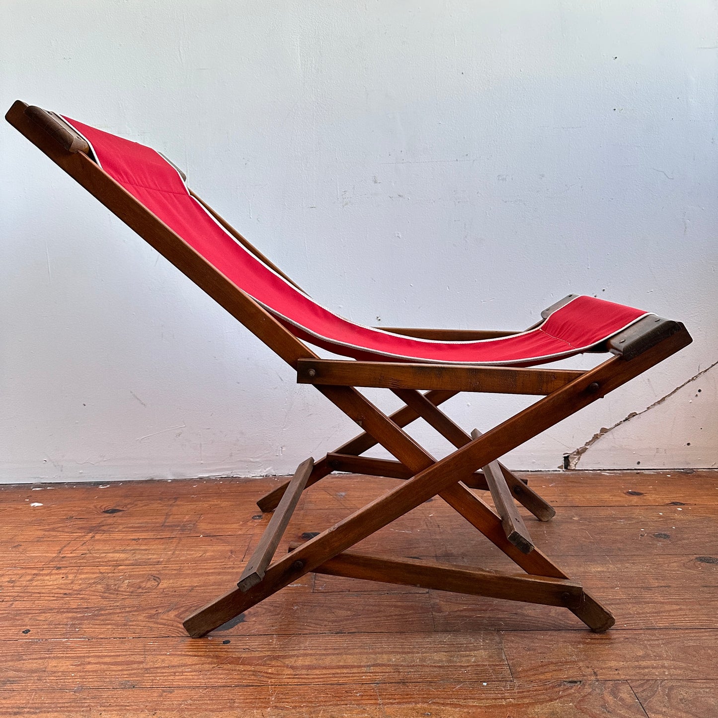 FC041 ROCKING SLING CHAIR WITH RED FABRIC & WOOD FRAME