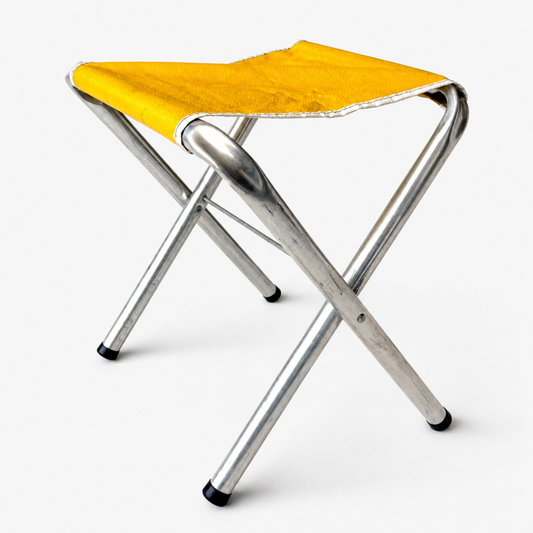 FC053 VINTAGE YELLOW FOLDING CAMP STOOL