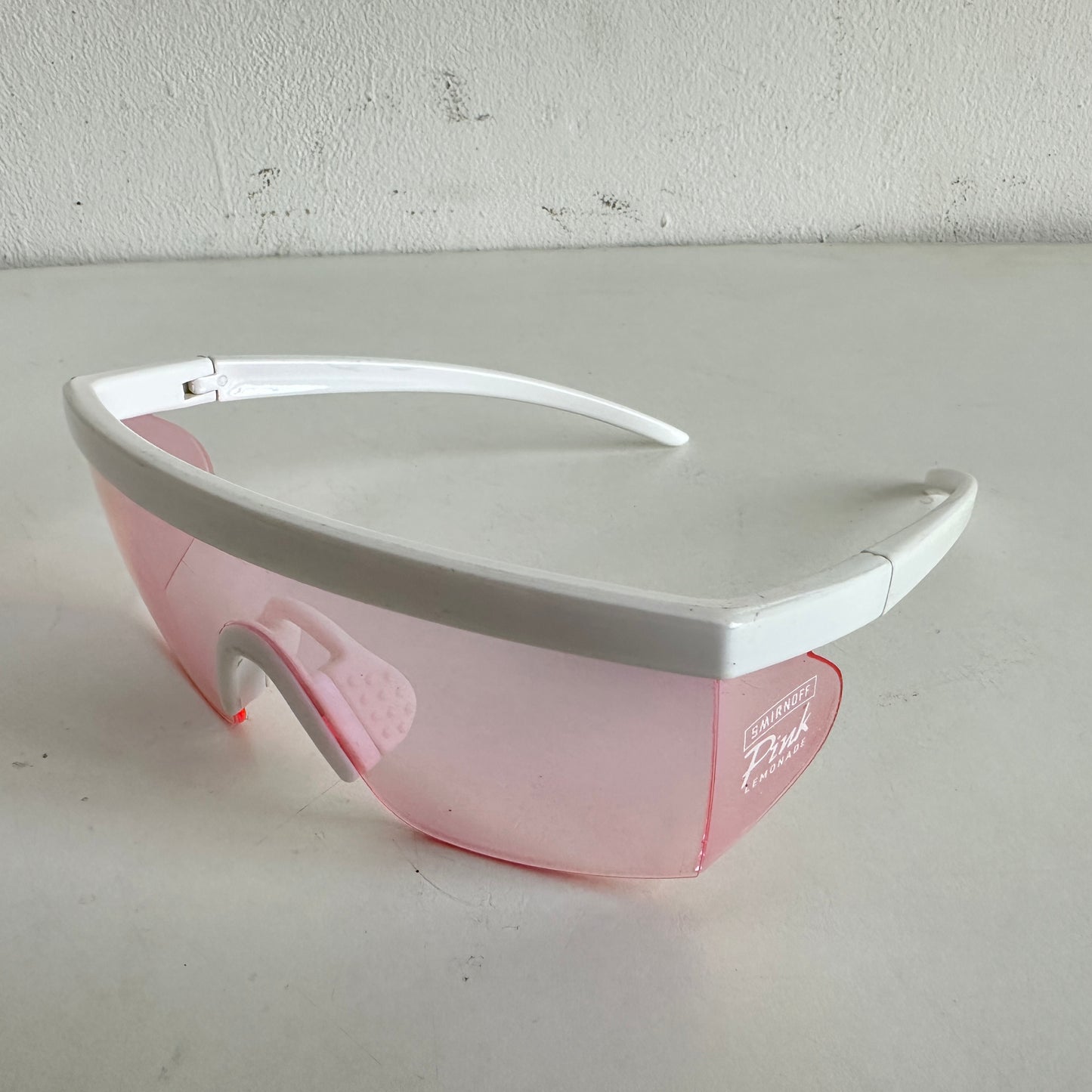 GT020 SMIRNOFF PINK LEMONADE SUNGLASSES
