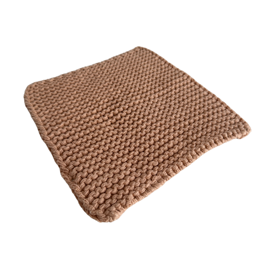 KT009 SOFT KNITTED PEACH TRIVET
