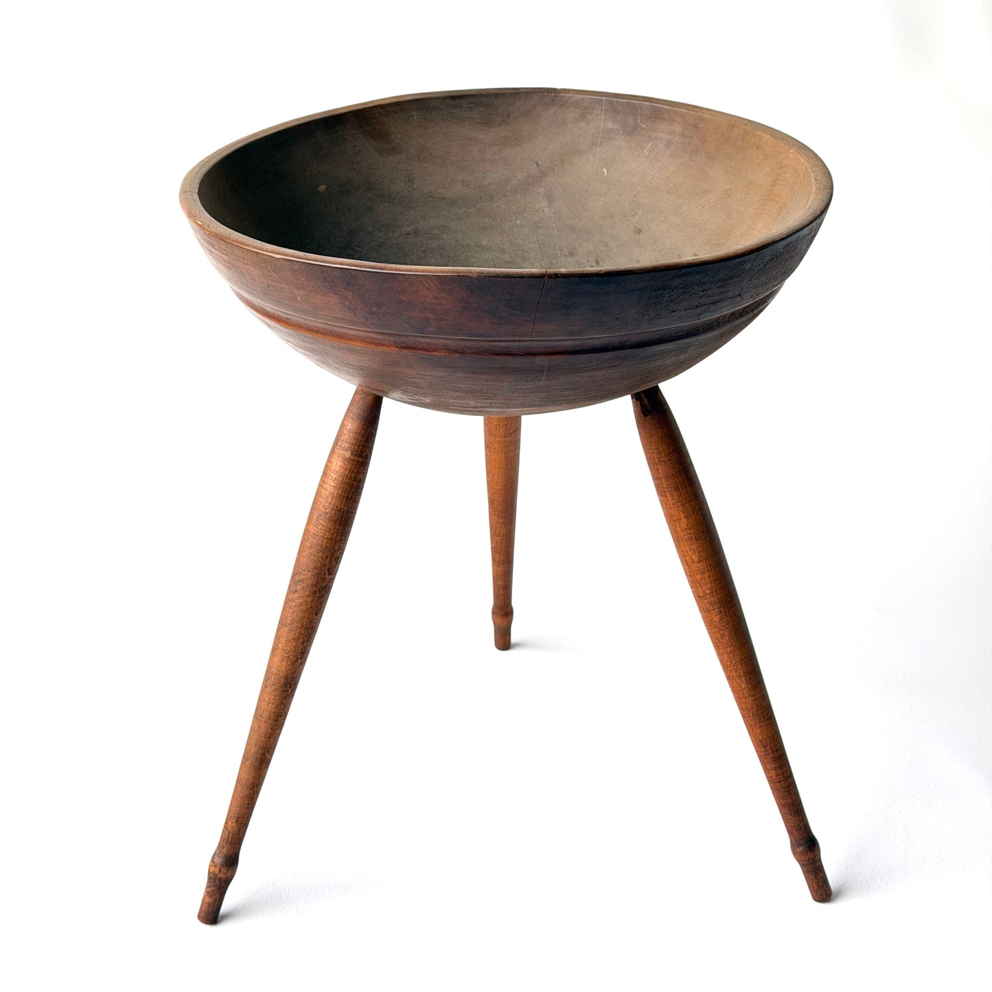 KT028 ANTIQUE WOODEN TRIPOD BOWL