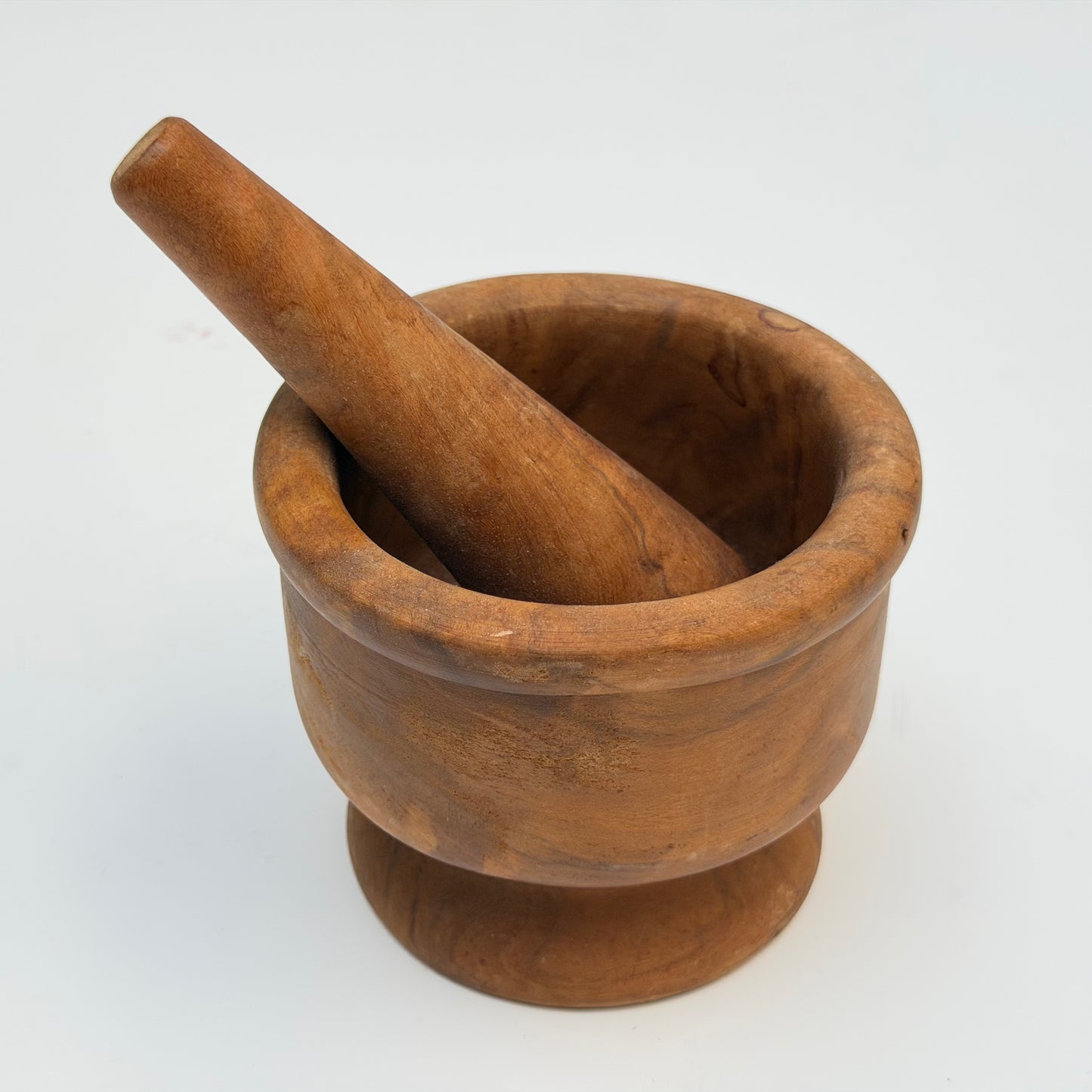 KT029 CARVED WOOD PESTLE & MORTAR
