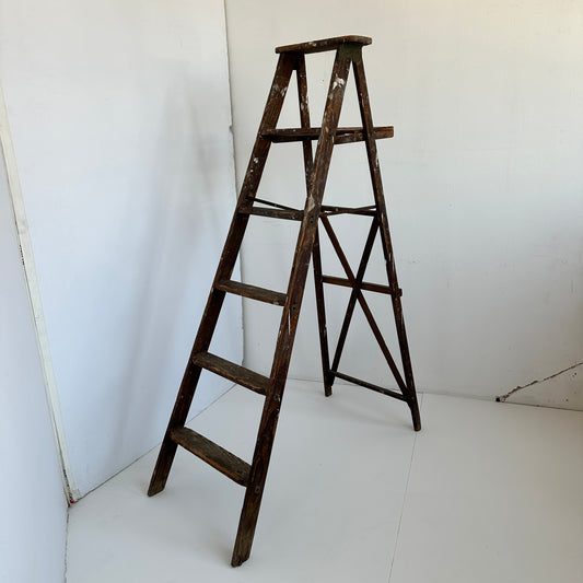 LA002 SIX STEP PAINT SPLATTERED LADDER