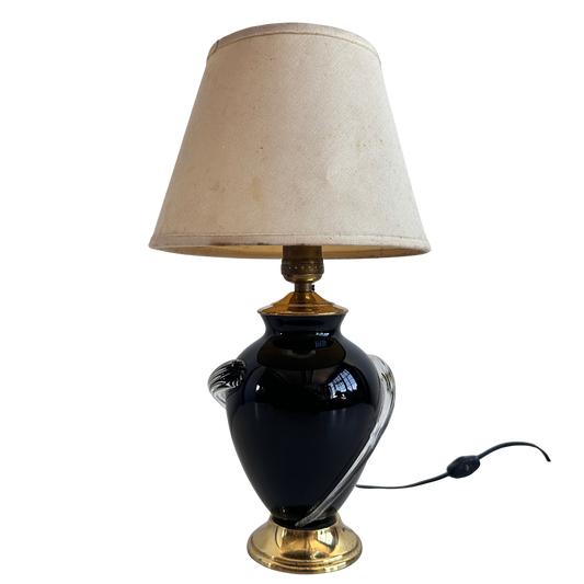 LI024 BLACK, GOLD, & GLASS TABLE LAMP WITH DISTRESSED SHADE