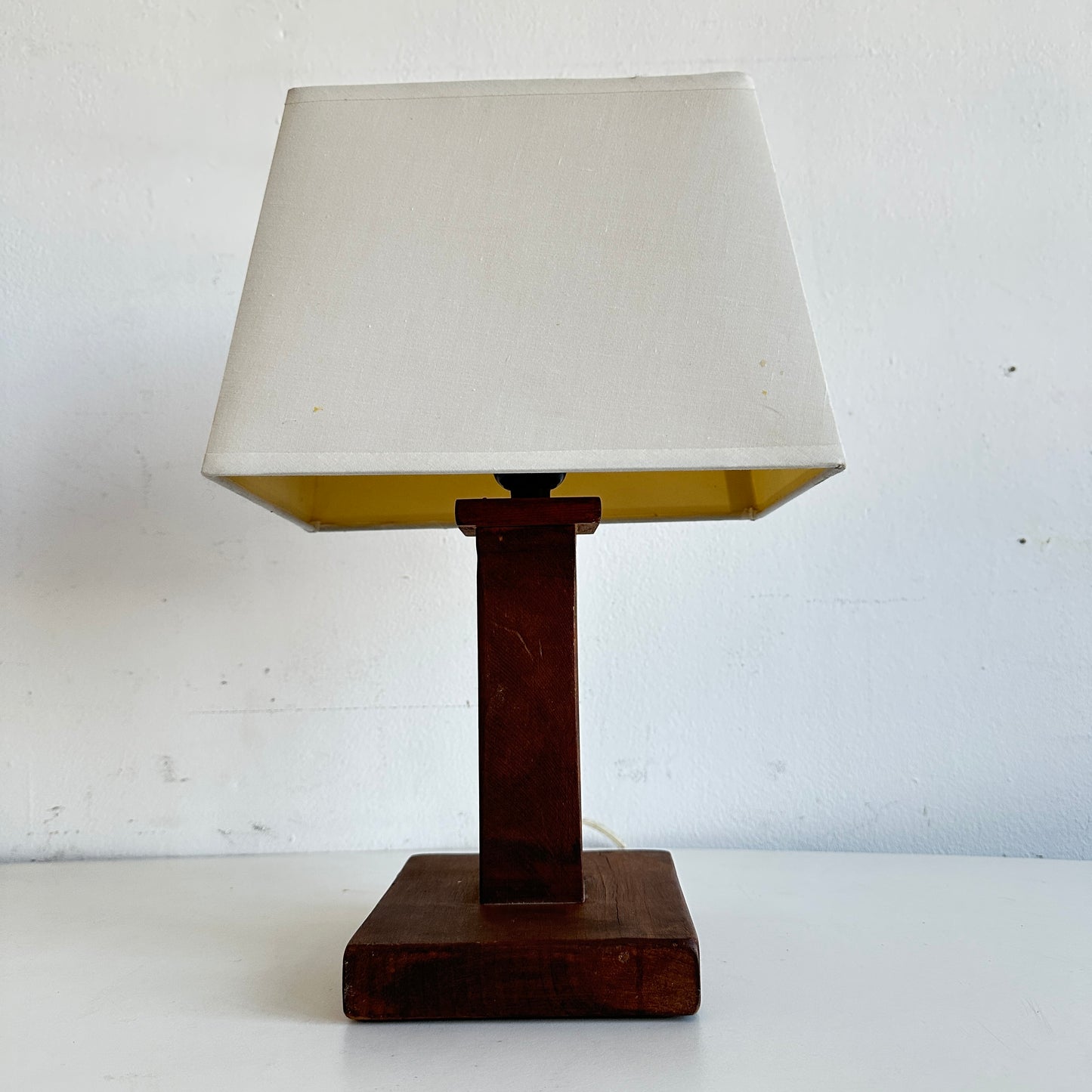 LI027 SIMPLE SHORT WOOD TABLE LAMP
