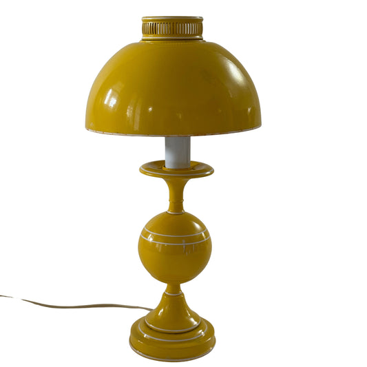LI030 YELLOW ENAMEL METAL TABLE LAMP