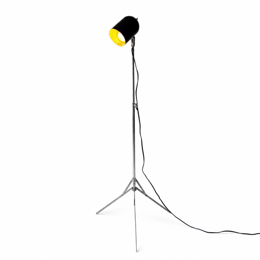 LI033 VINTAGE TELESCOPING TRIPOD LAMP