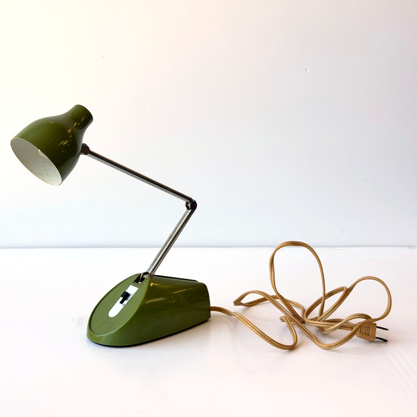 LI035 GREEN FOLDING DESK LAMP