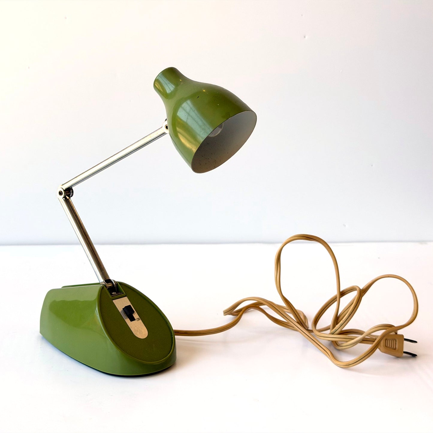 LI035 GREEN FOLDING DESK LAMP
