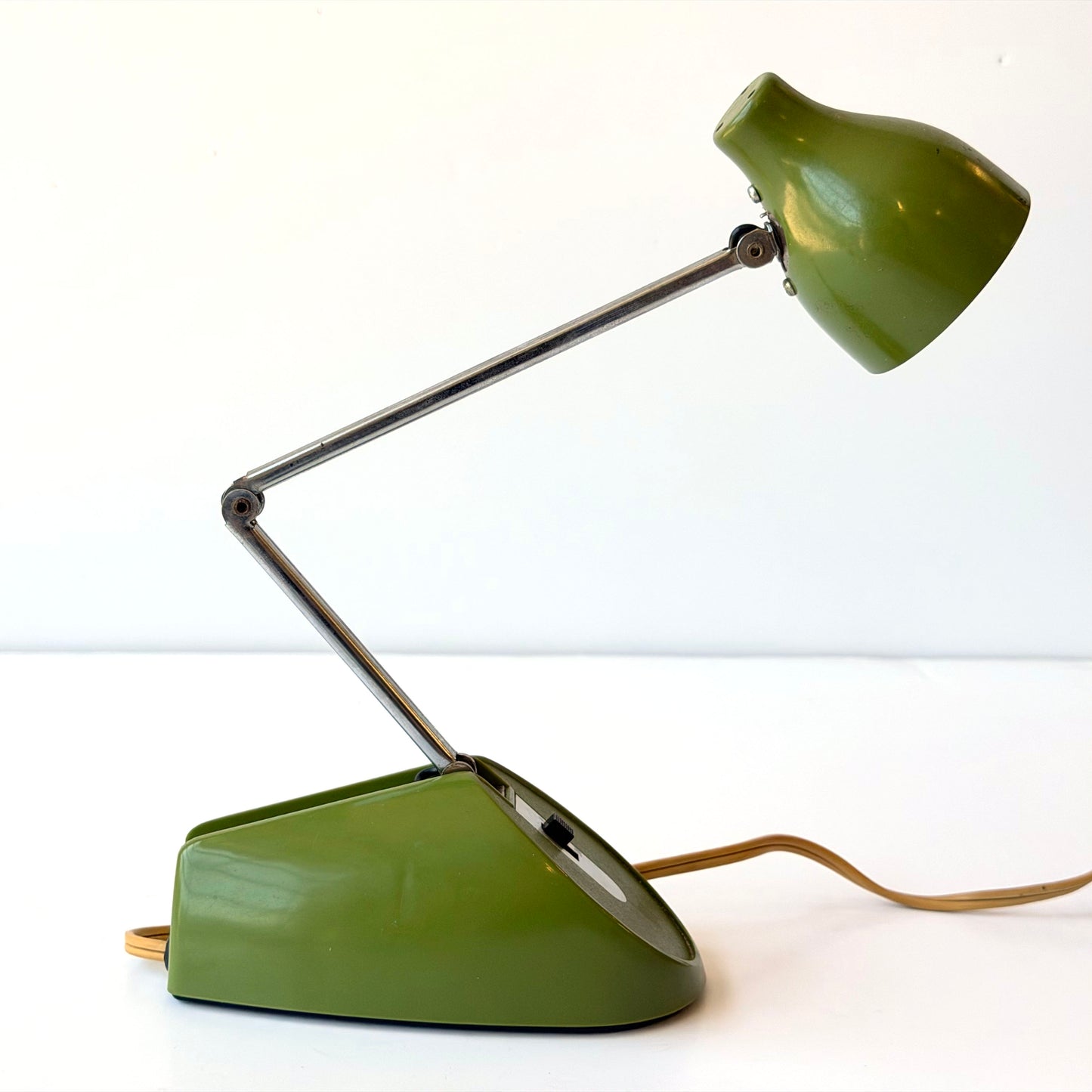 LI035 GREEN FOLDING DESK LAMP