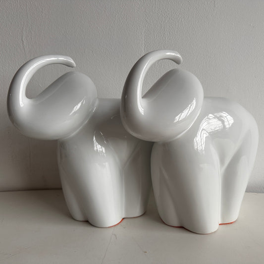 OB012 WHITE CERAMIC ELEPHANT PAIR