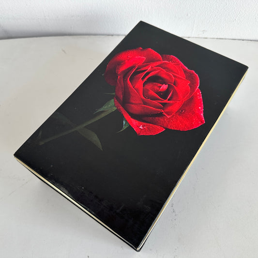 OB031 GOLD TRIM & RED ROSE BLACK BOX