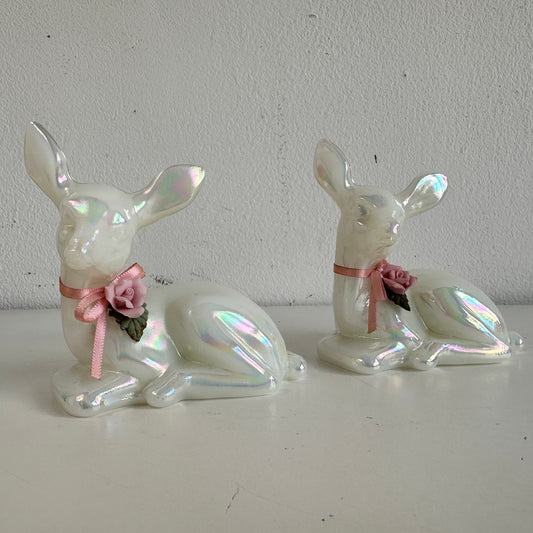 OB046 PAIR OF SOLID IRIDESCENT GLASS DEER FIGURINES