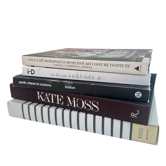 OB075 6" STACK OF BOOKS ON FASHION