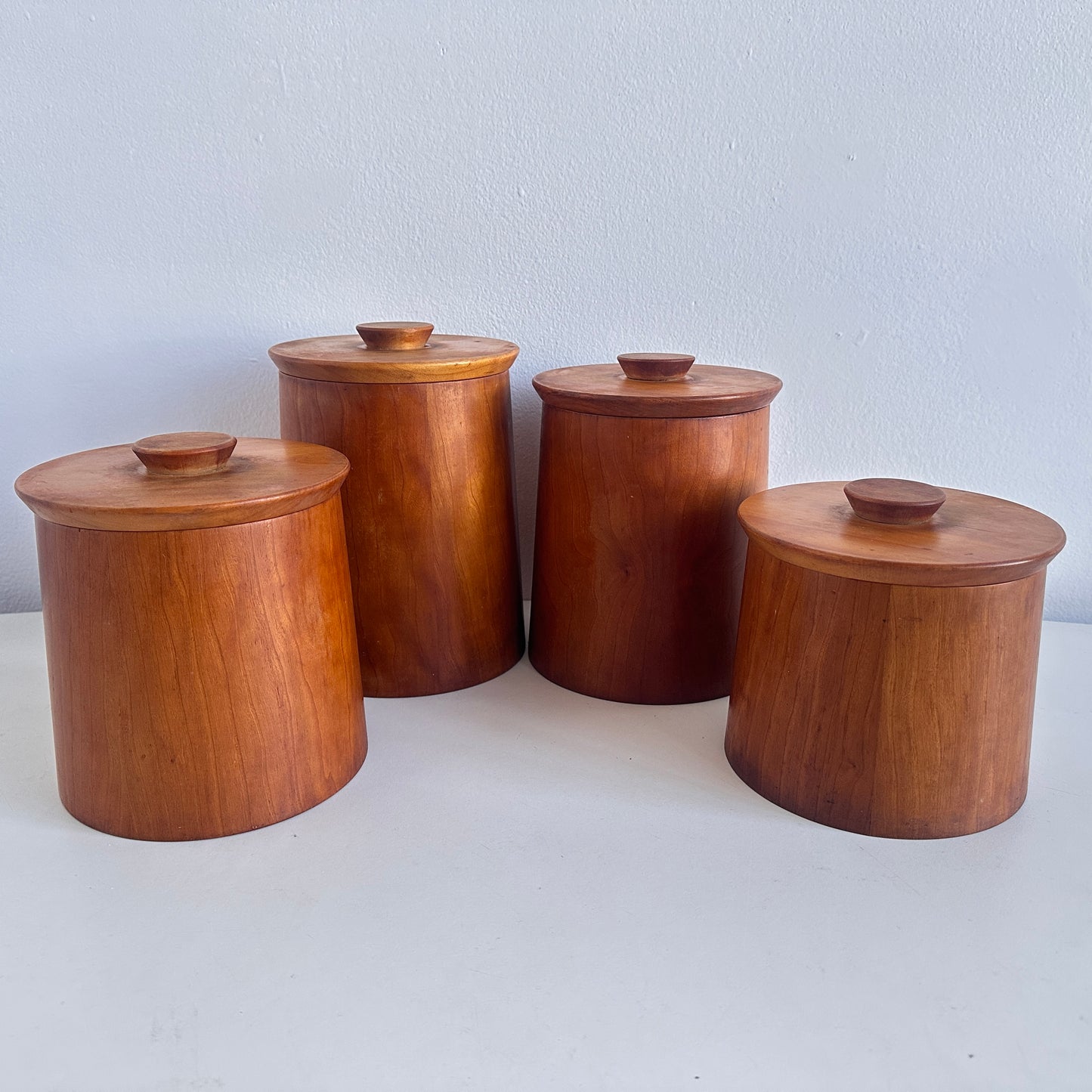OB079 SET OF 4 TEAK WOOD CANISTERS