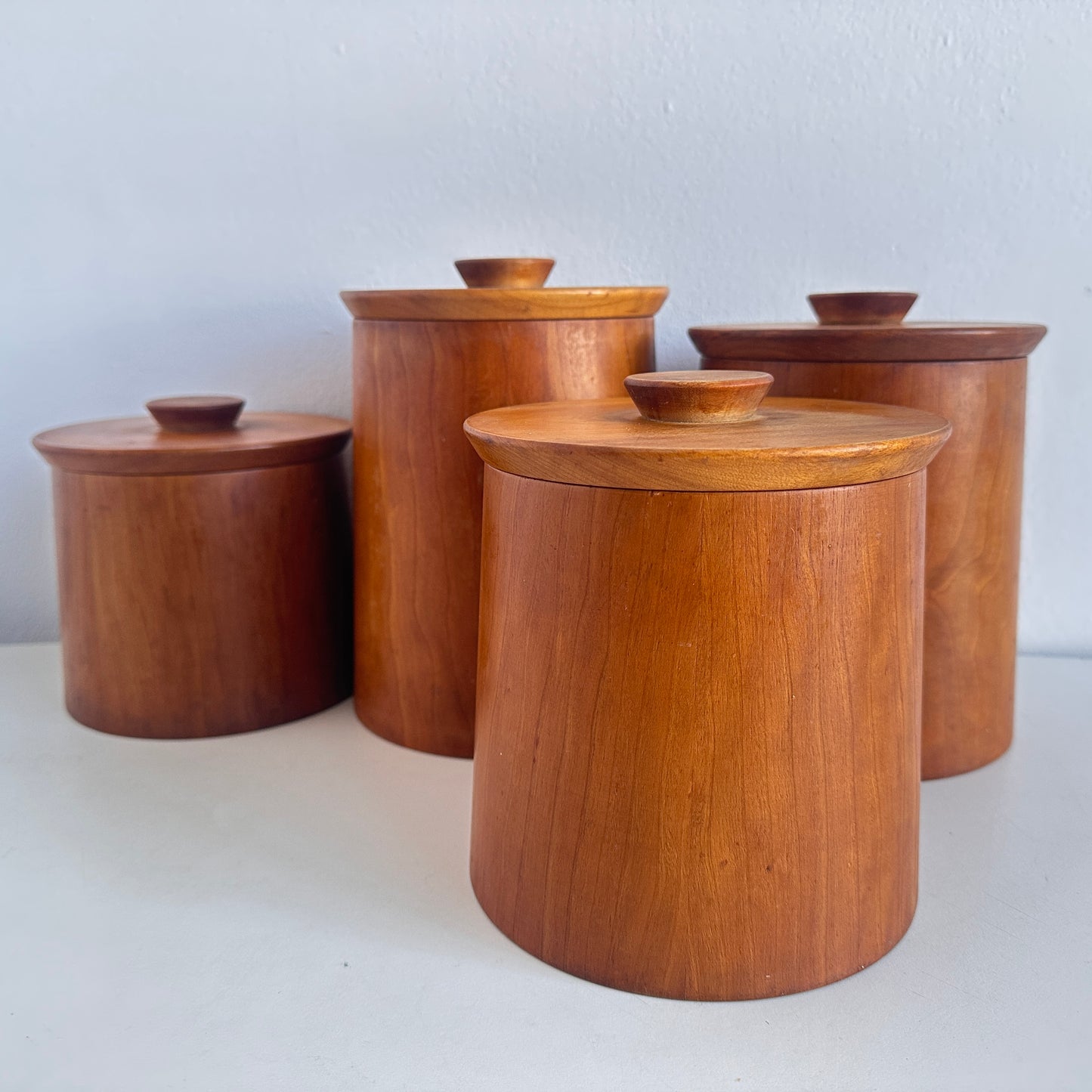 OB079 SET OF 4 TEAK WOOD CANISTERS