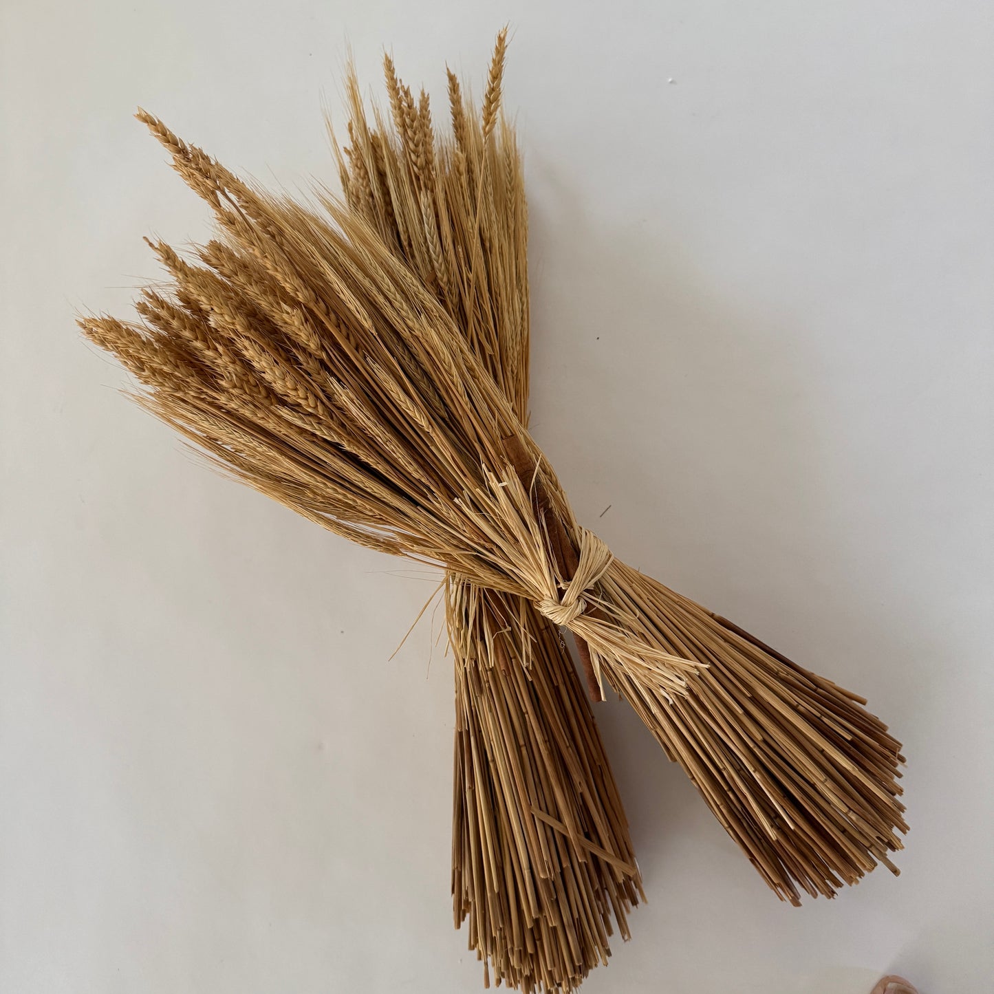 OB086 SET OF TWO WHEAT SHEAVES