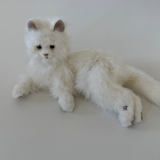OB087A WHITE ELECTRONIC CAT