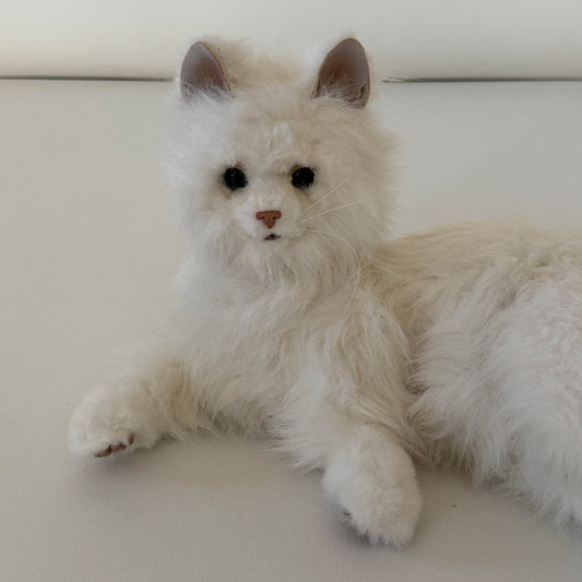 OB087A WHITE ELECTRONIC CAT