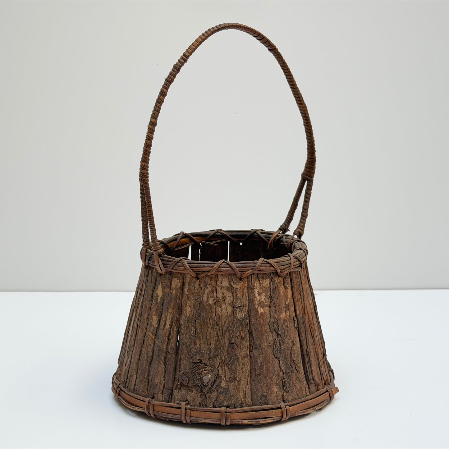 OB094 PRIMITIVE WOVEN BARK BASKET