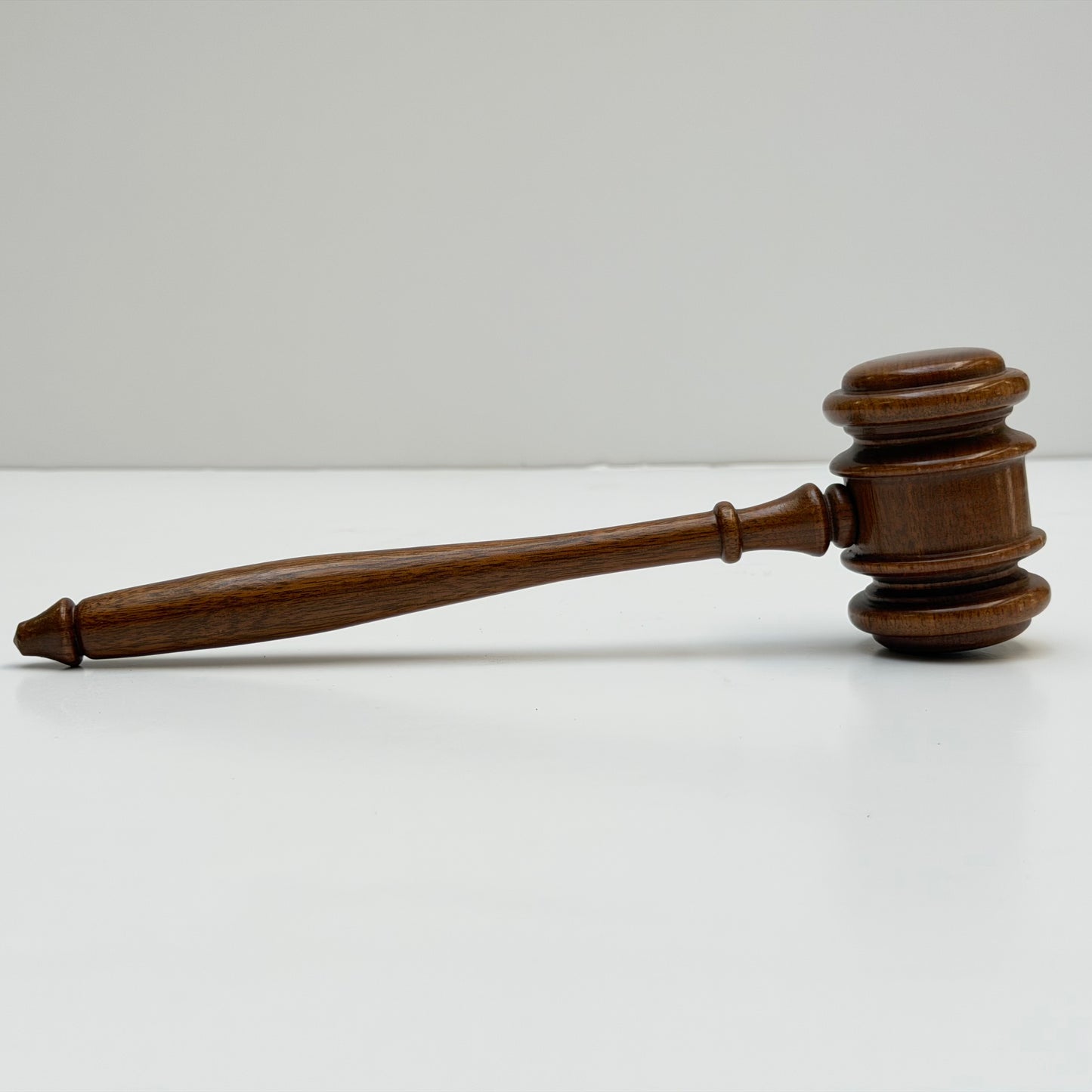 OB095 WOODEN GAVEL