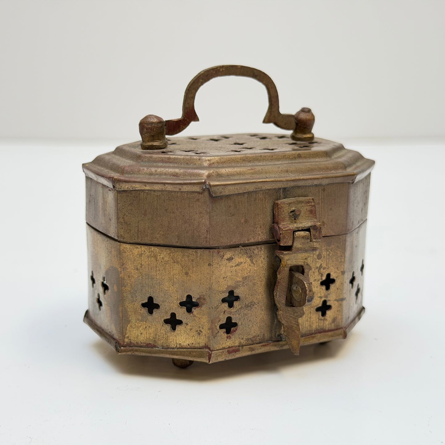 OB101 BRASS TRINKET BOX
