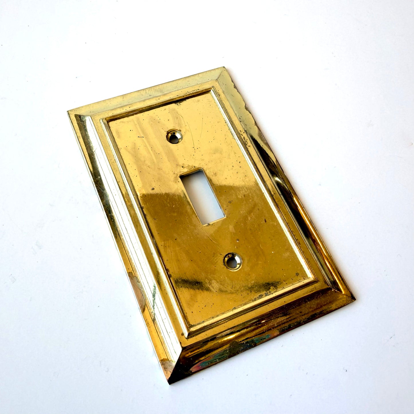 OB112 VINTAGE BRASS SWITCH PLATE