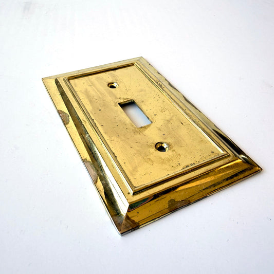 OB112 VINTAGE BRASS SWITCH PLATE
