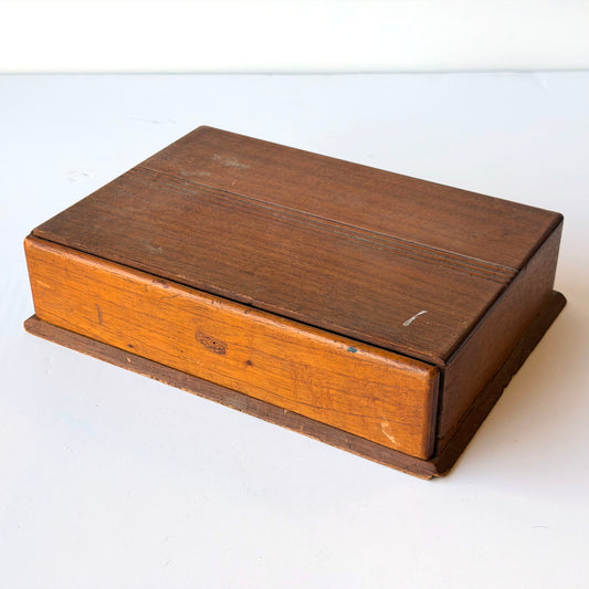 OB113 ANTIQUE CIGAR BOX