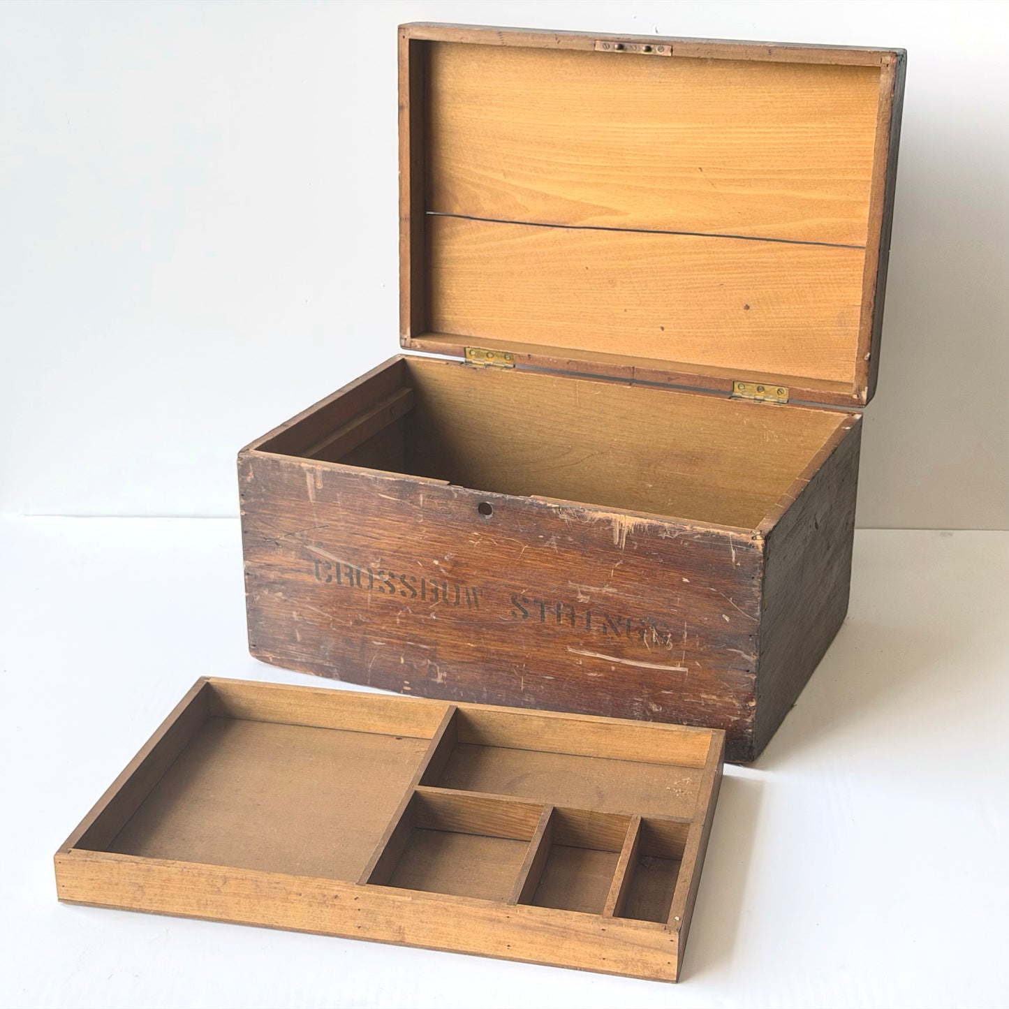 OB123 ANTIQUE WOODEN CASH BOX