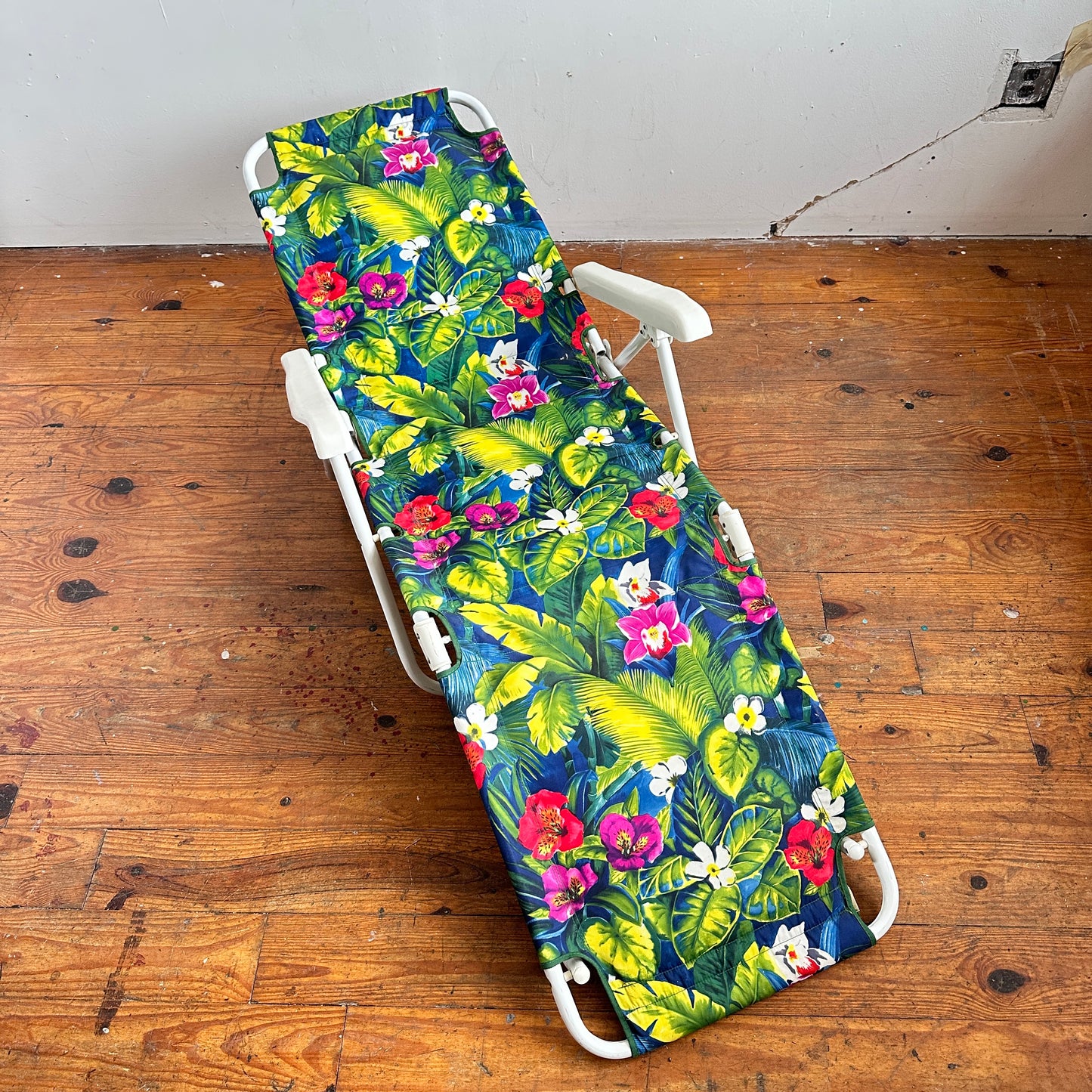 OD004 ORCHID PRINT FOLDING OUTDOOR BEACH LOUNGER