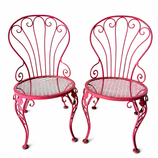 OD016.2A SET OF TWO PINK IRON PATIO CHAIRS