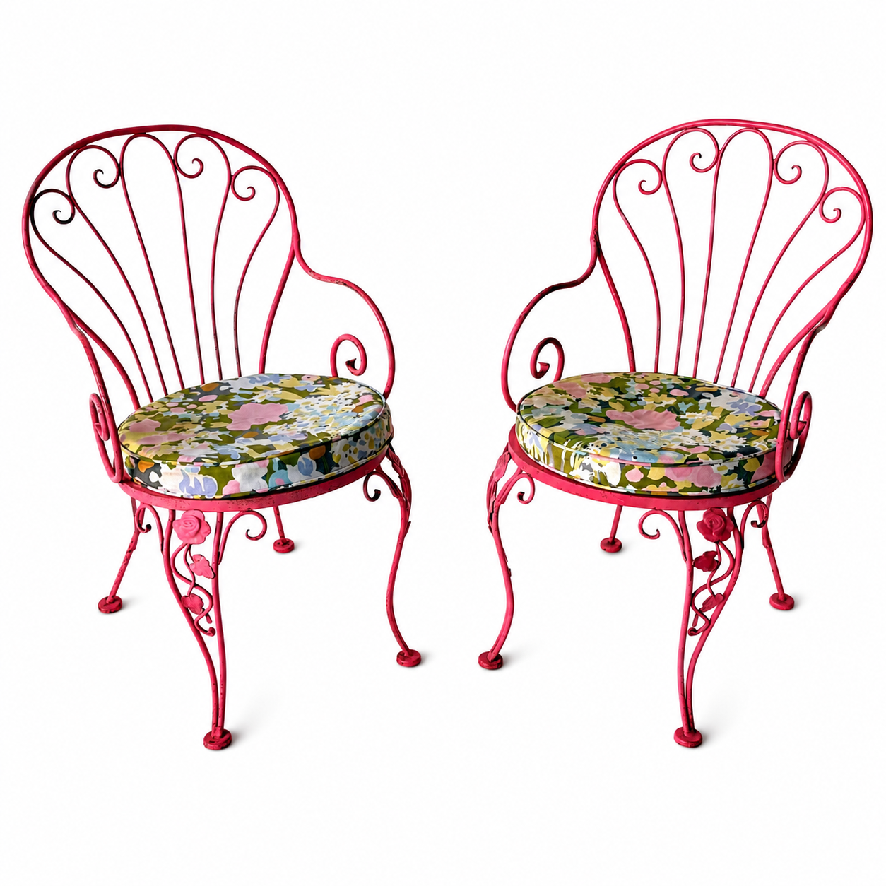 OD016.2B SET OF TWO PINK IRON PATIO ARMCHAIRS