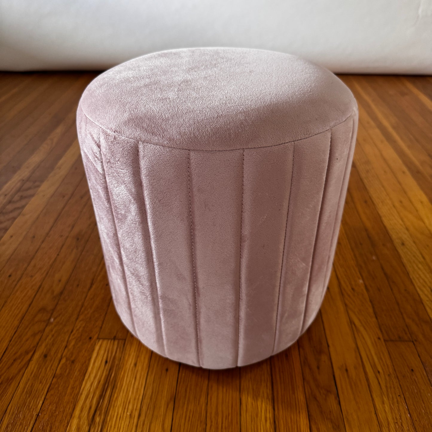OT002 PINK VELVET OTTOMAN