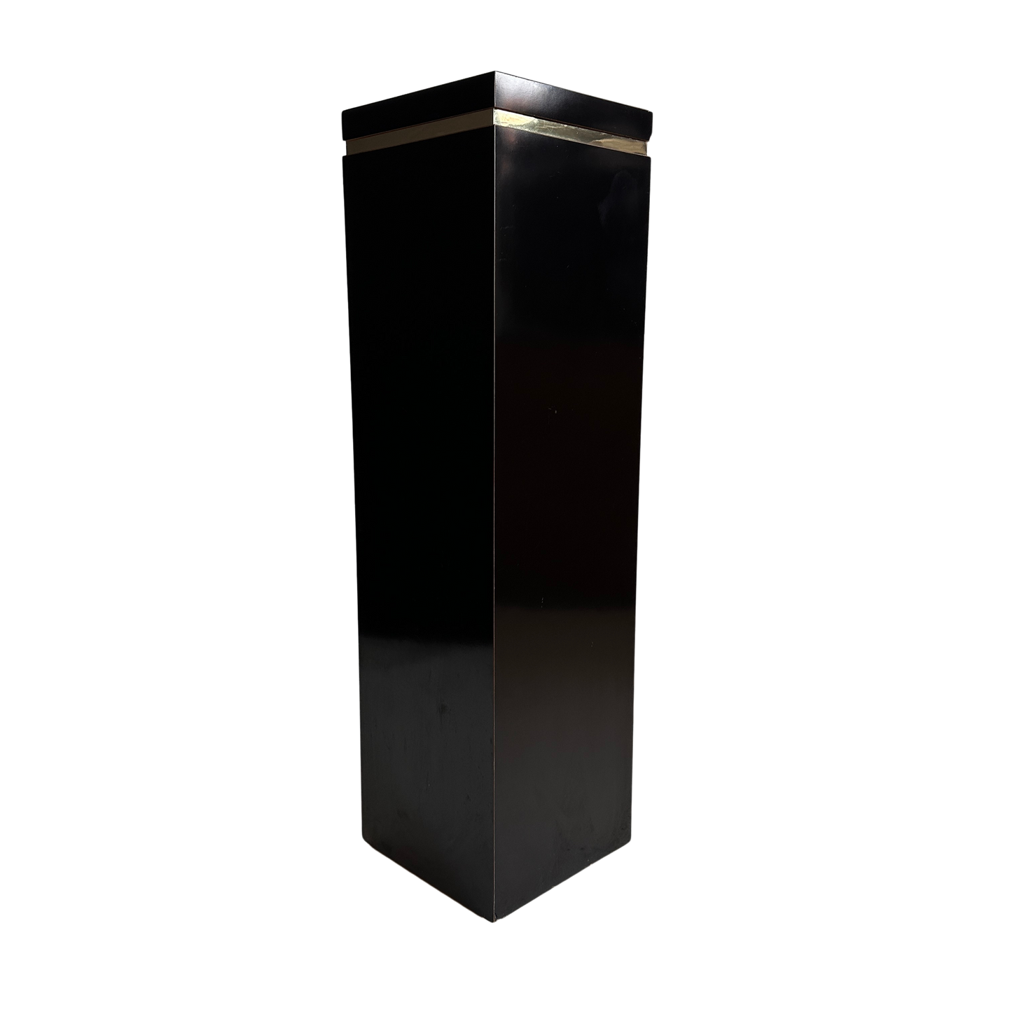 PD001 DISTRESSED LAMINATE PEDESTAL