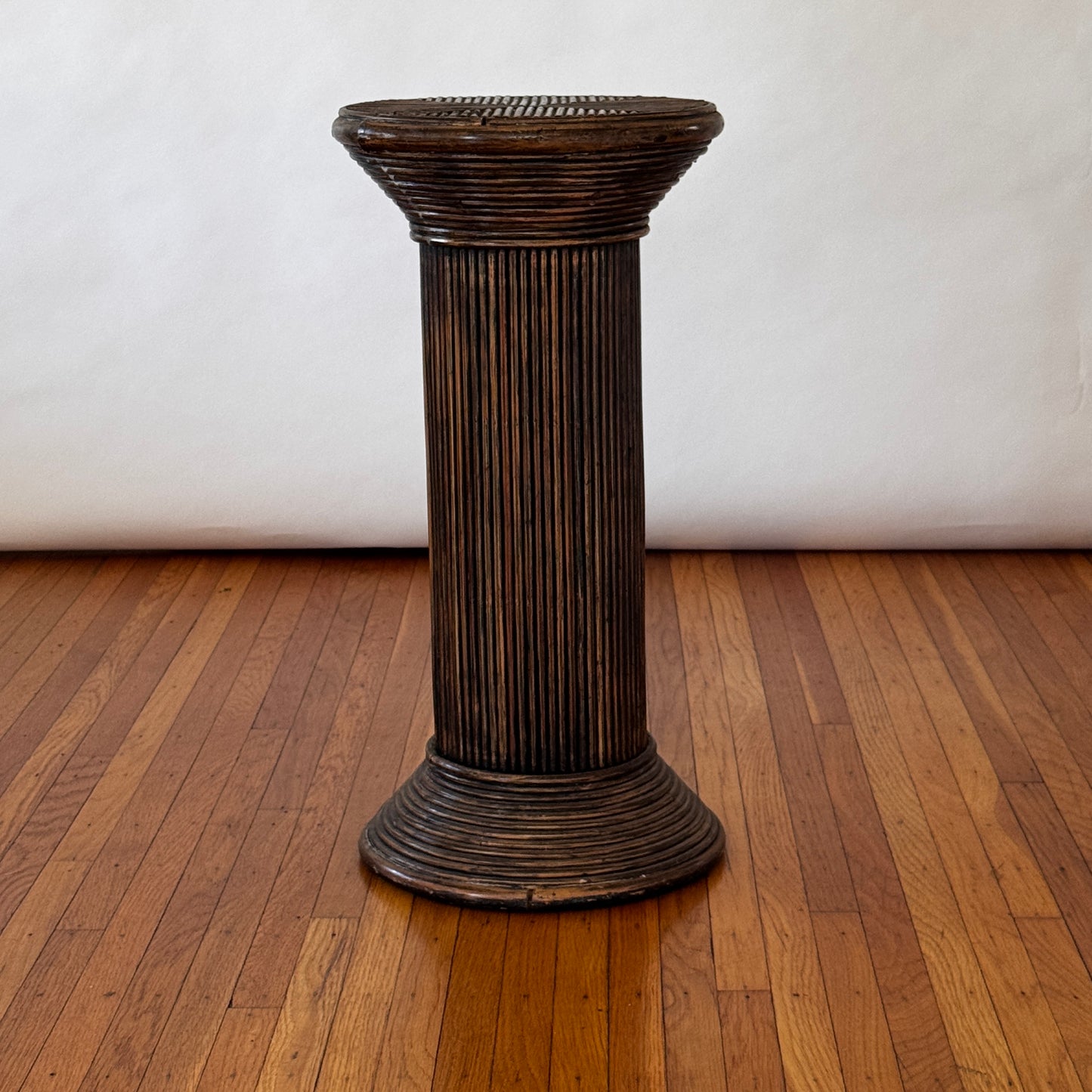 PD016 BAMBOO PEDESTAL