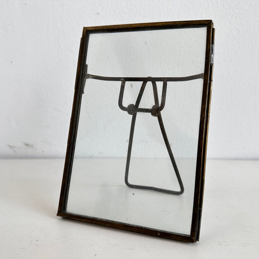 PF007 BRASS & GLASS TABLETOP PICTURE FRAME