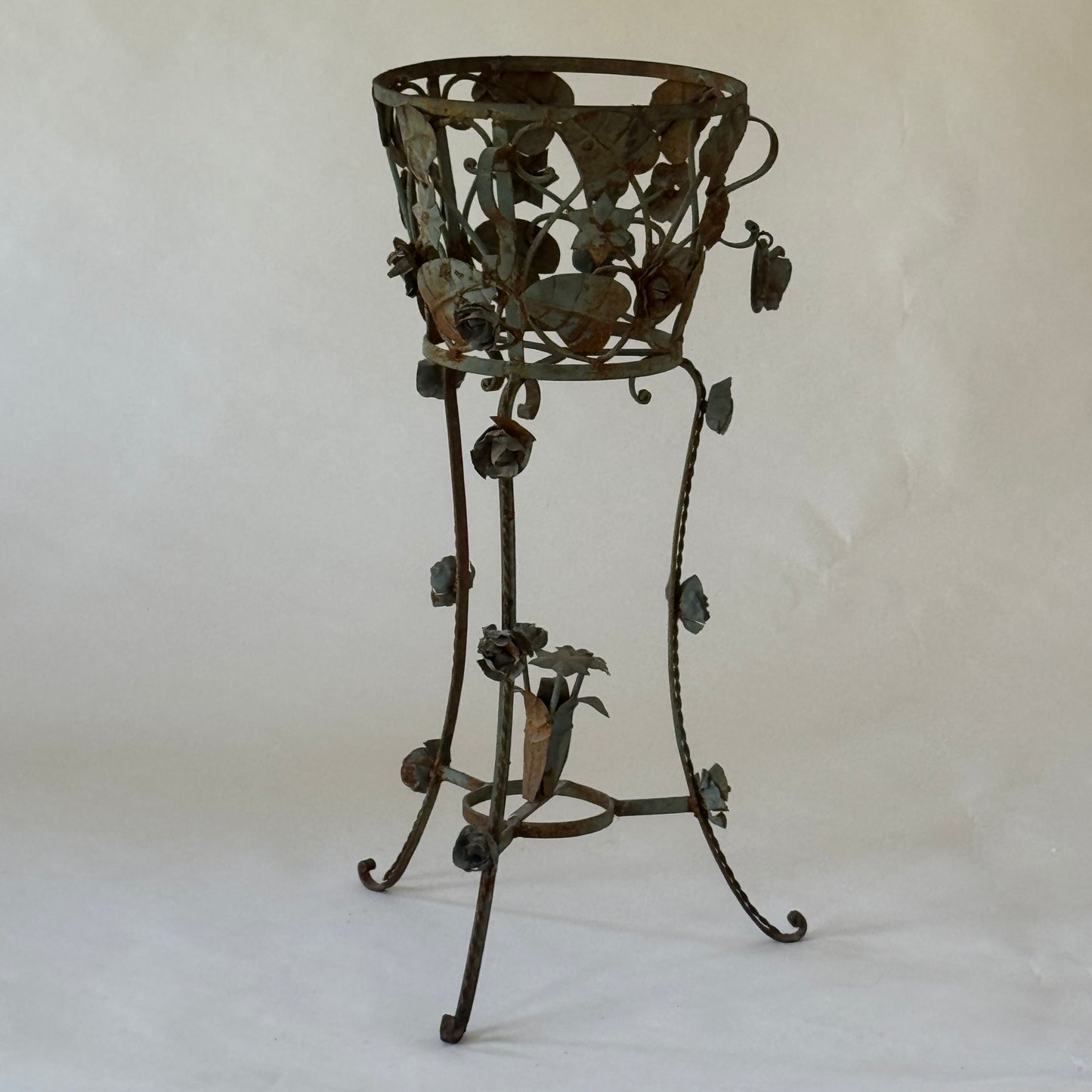 PL014 VINTAGE FLORAL PLANT STAND