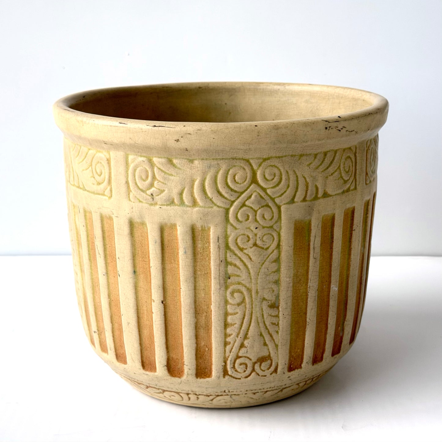 PL015 CREAM JARDINIERE PLANTER