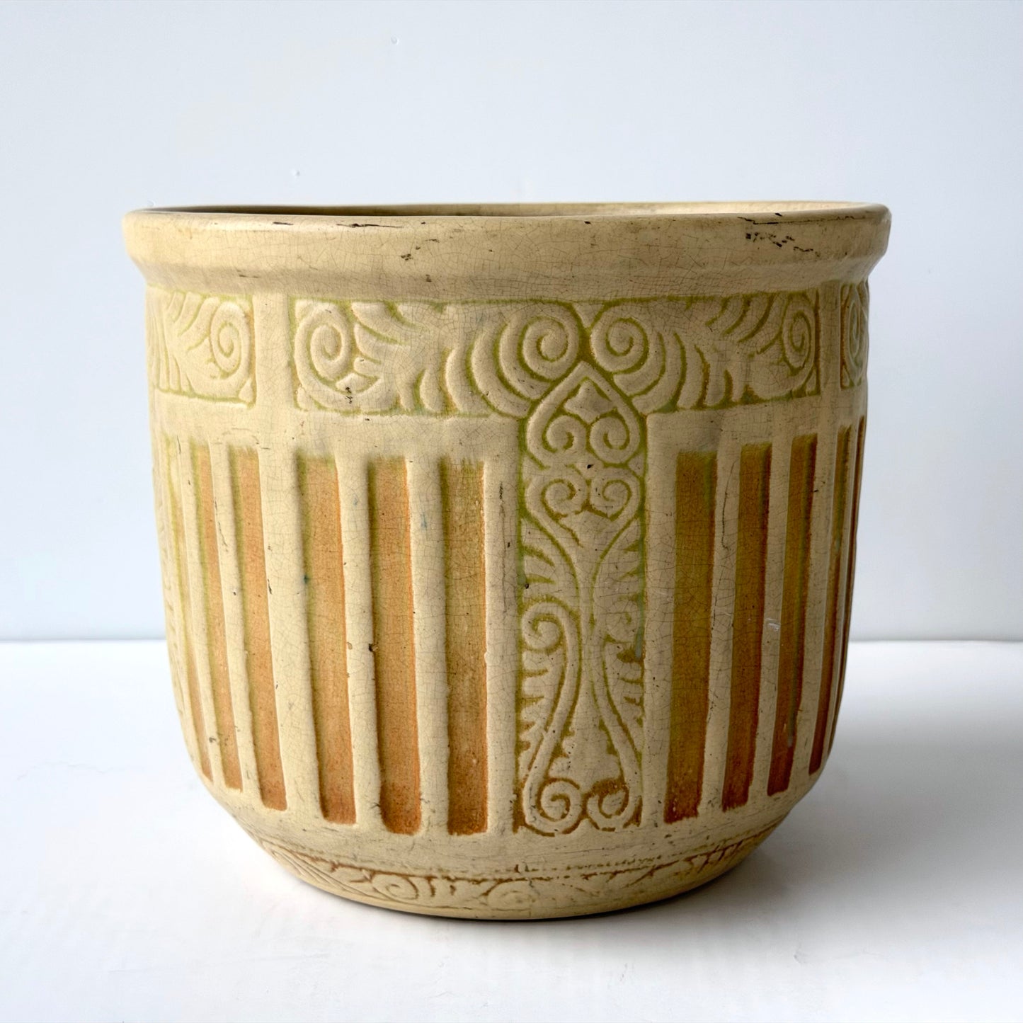 PL015 CREAM JARDINIERE PLANTER