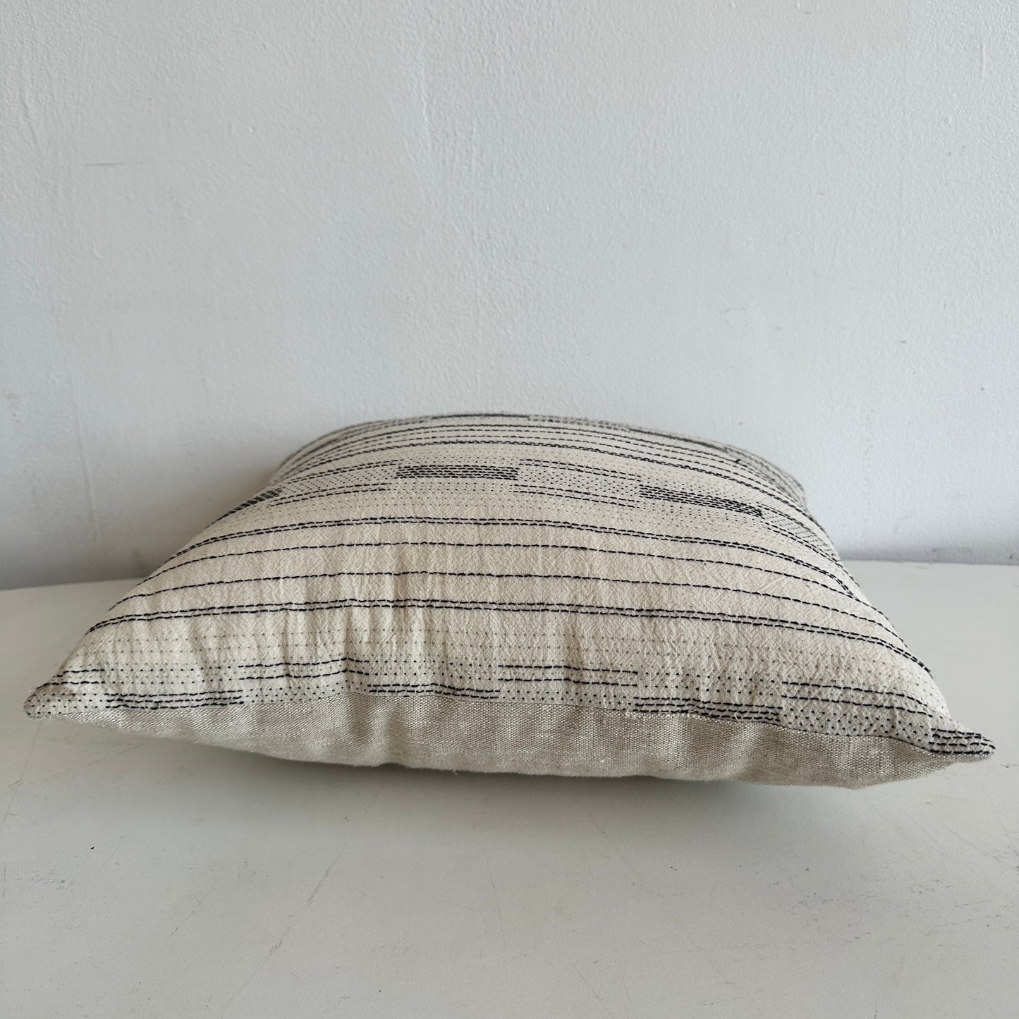 PW009 WHITE WITH NAVY LINE STITCHING PATTERN PILLOW