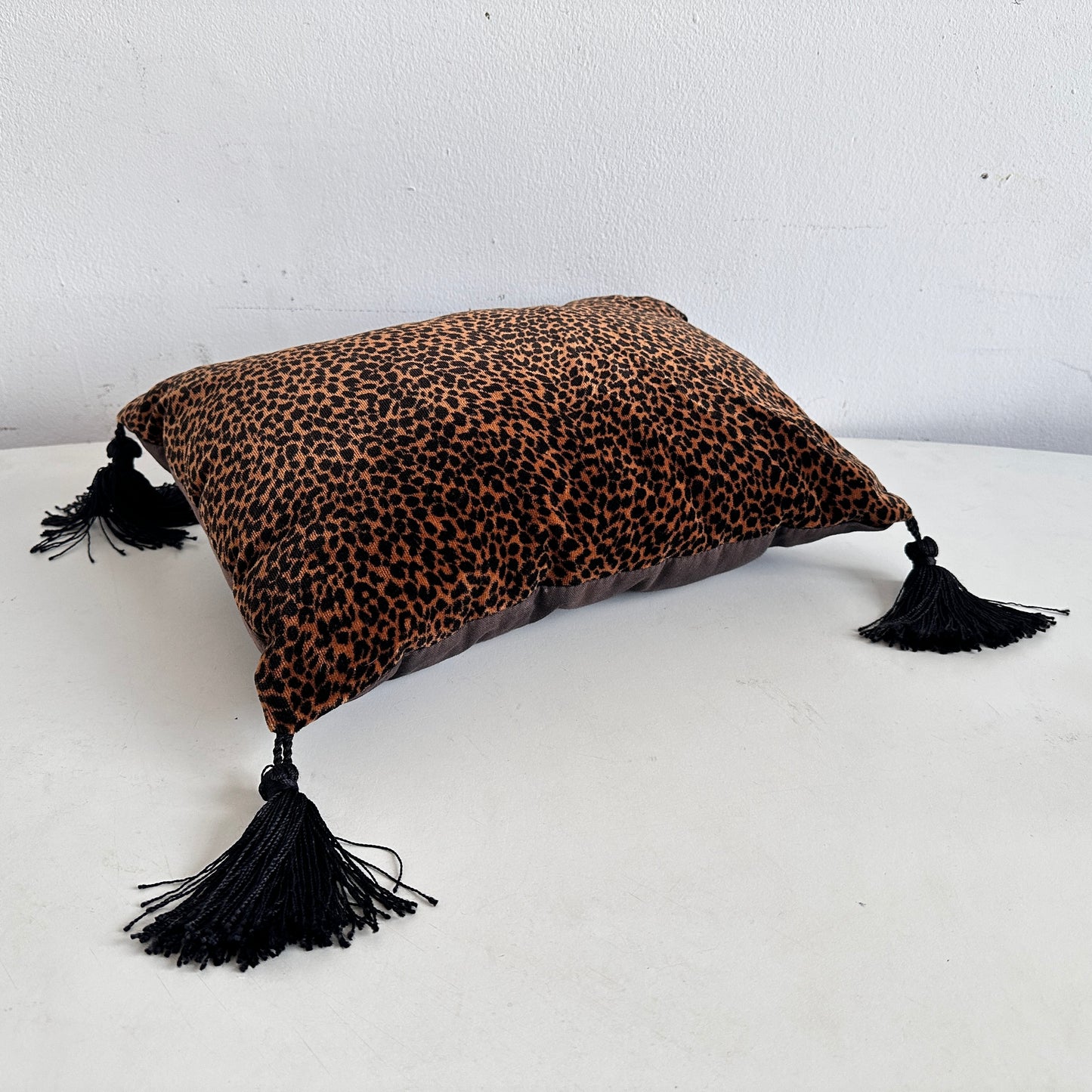 PW027 CHEETAH LUMBAR PILLOW WITH BLACK TASSELS