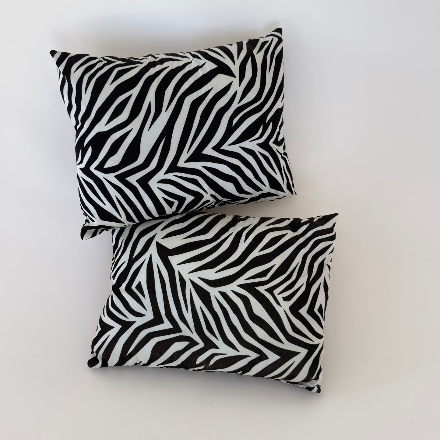 PW035 SET OF TWO ZEBRA PRINT PILLOWS
