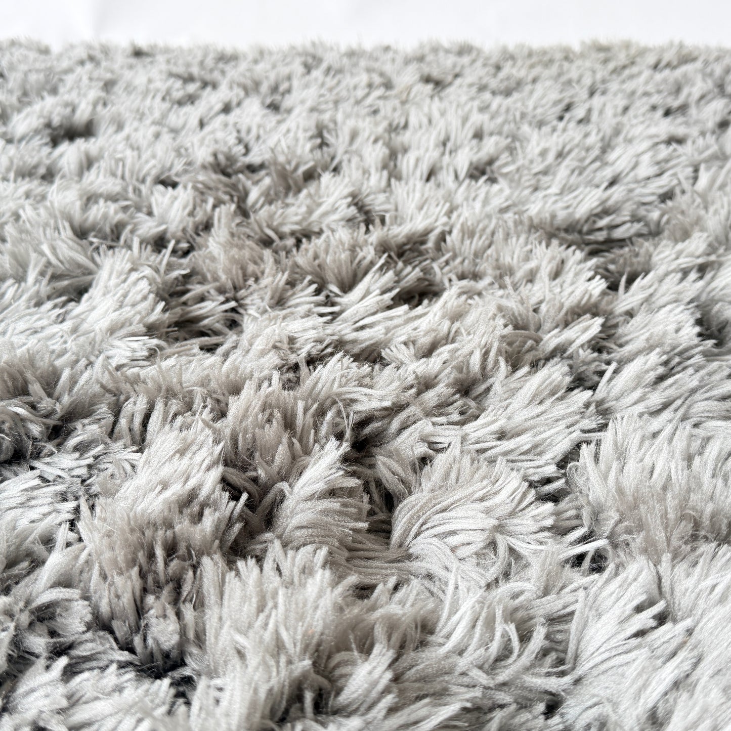 RF004 5' X 8' PLUSH GRAY SHAG AREA RUG