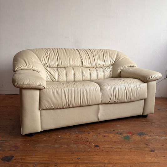 SF005 ANTONIA WHITE LEATHER SOFA