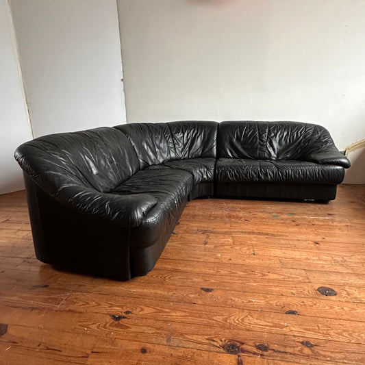 SF006 BUKHARIN BLACK LEATHER SECTIONAL SOFA