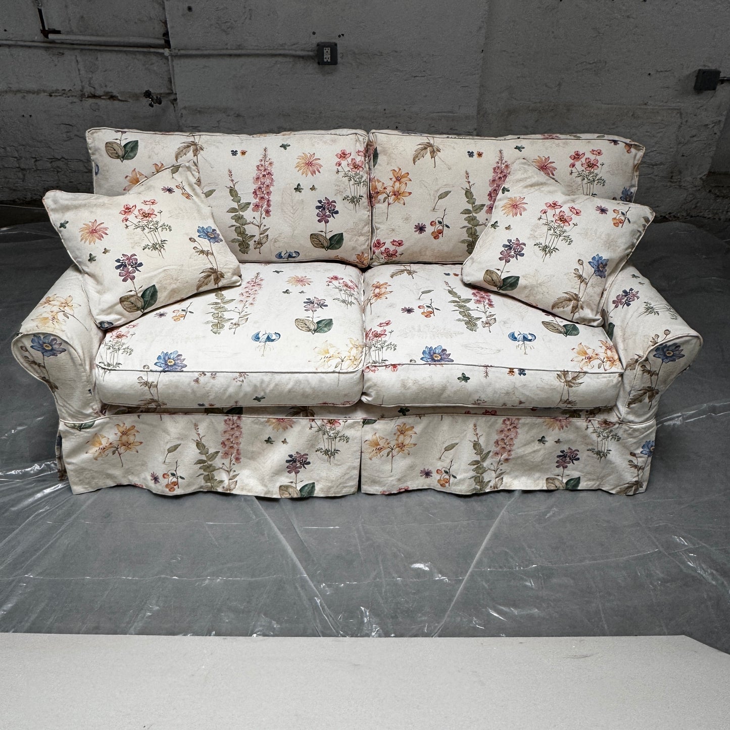 SF012 FLORAL SOFA