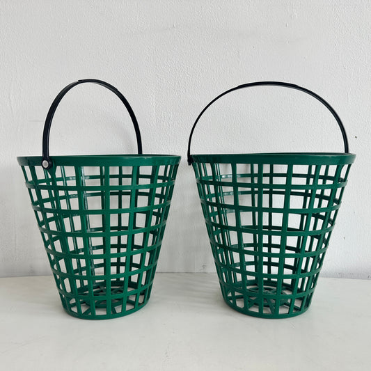 SP006 SET OF TWO GREEN PLASTIC GOLF BALL BASKETS